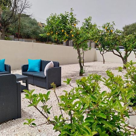 Mivida "Le Stanze Di Ada" Bed & Breakfast San Teodoro  Eksteriør bilde