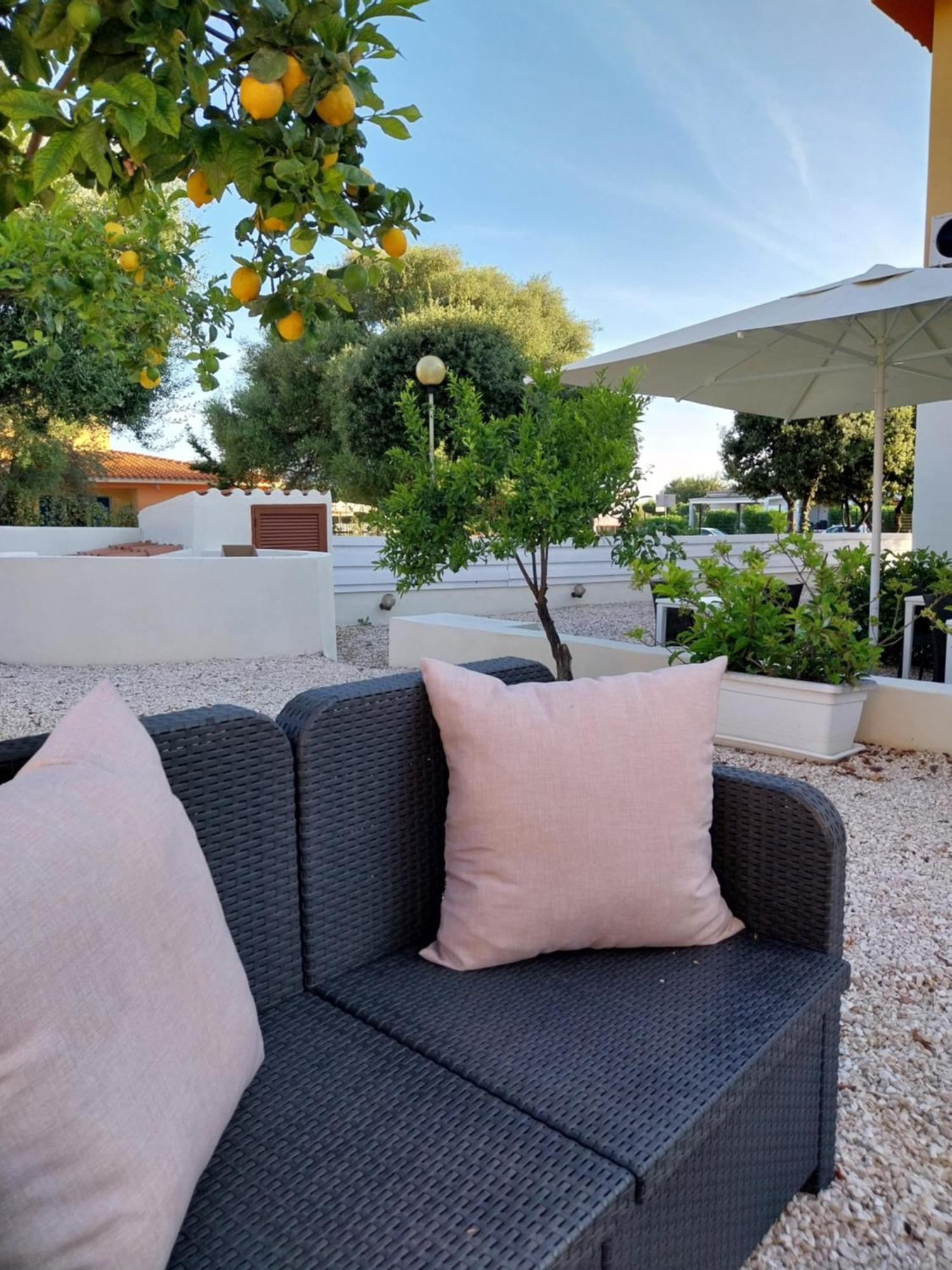 Mivida "Le Stanze Di Ada" Bed & Breakfast San Teodoro  Eksteriør bilde